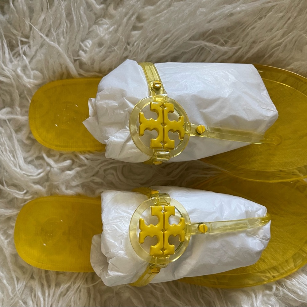 New In Box Tory Burch Jelly Sandals